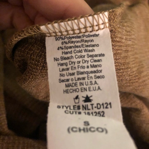 🌺🌺SOLD 🌺🌺Mini bell sleeve sweater dress size - Picture 3 of 5